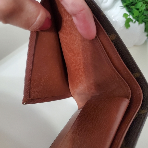 LOUIS VUITTON MONOGRAM MEN WALLET - Picture 6 of 14